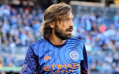 绿茵体育热评-伯贝又进球刷新身价